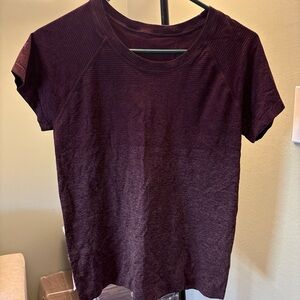 Athleta girl Burgundy Short Sleeve Tee size XL / 14-16